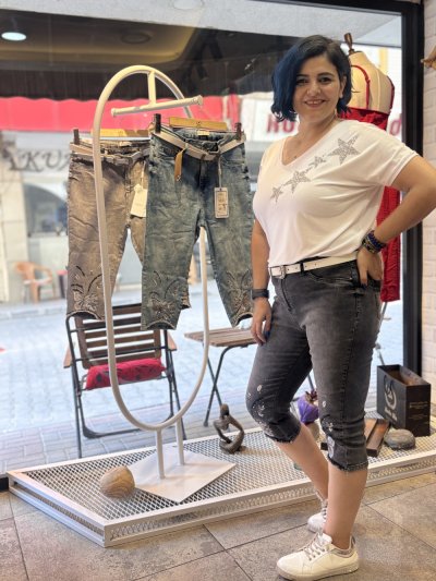 İşlemeli taşlı kapri pantolon
